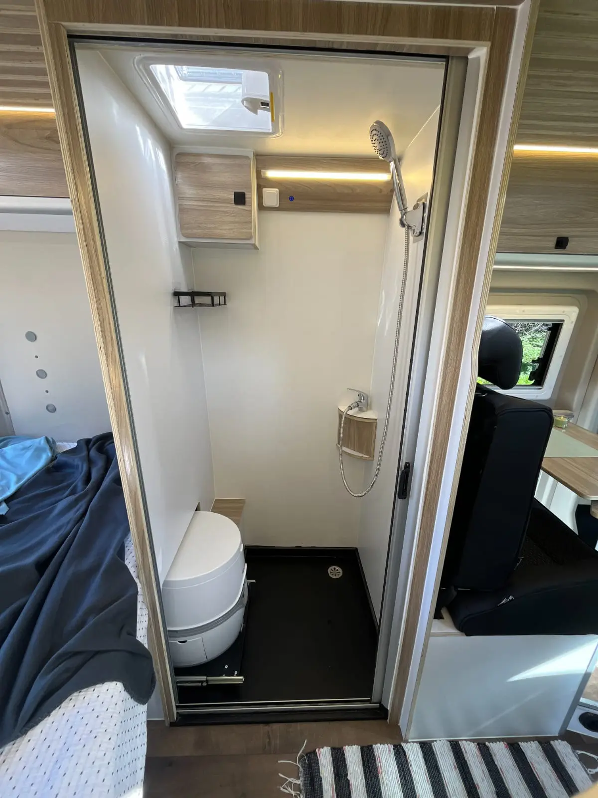 Foto de Furgoneta Camper Gran Volumen L2