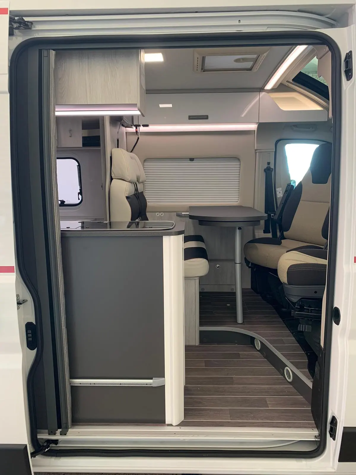 Foto de Furgoneta Camper Livingstone 5 sport