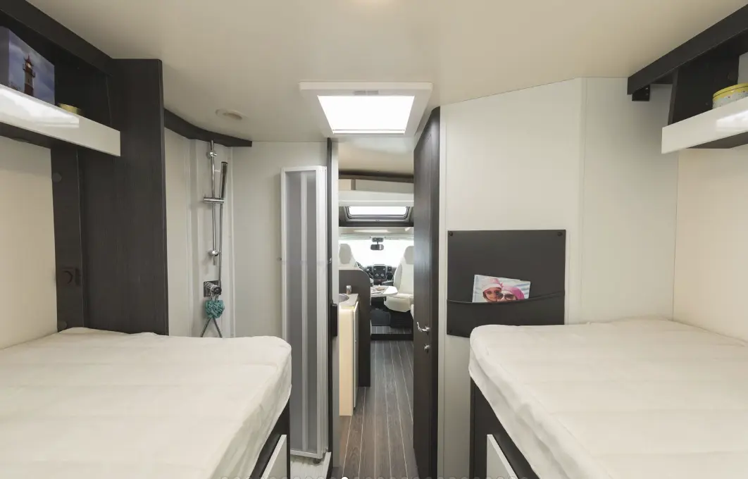 Foto de Autocaravana Perfilada Roller Team Kronos 284 TL (Copia)