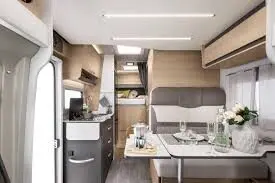 Foto de Autocaravana perfilada 6m